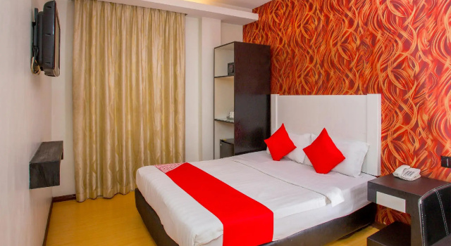 Номер Deluxe OYO 44037 King Park Hotel