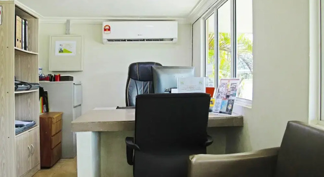 Capital O 90557 Dedsaan Beach Village, Prenota Hotel Kota Kinabalu Sabah