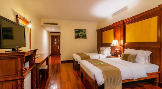 Номер Standard с 3 комнатами Empress Angkor Resort & Spa