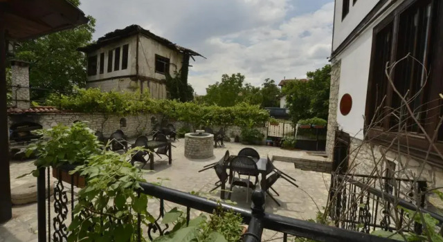 Sarnicli Birdane Konak