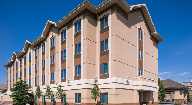 Hilton Garden Inn Salt Lake City Downtown, Забронировать Отель Отели Солт-Лейк-Сити с бассейном, рядом с Salt Palace (выставочный центр), Бассейн