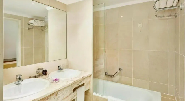 Двухместный номер Standard с видом на море Ria Park Garden Hotel