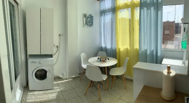 Bright and Modern Apartment 3 bedroom with Balcony E3EV