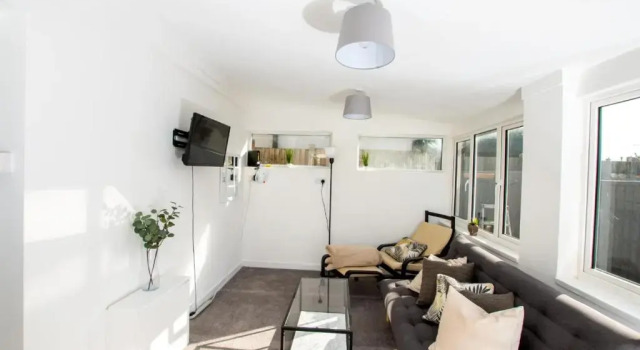 129 Homesdale Road, Prenota Hotel Bromley Lewisham