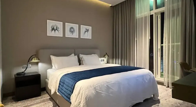 Burj Khalifa Canal View Fully Furnished Studio At Damac Prive, Забронировать Апартаменты/квартира Отели Эмирата Дубая с парковкой, рядом с Al Wajeha Al Maeyah Marine Transport Station, Парковка