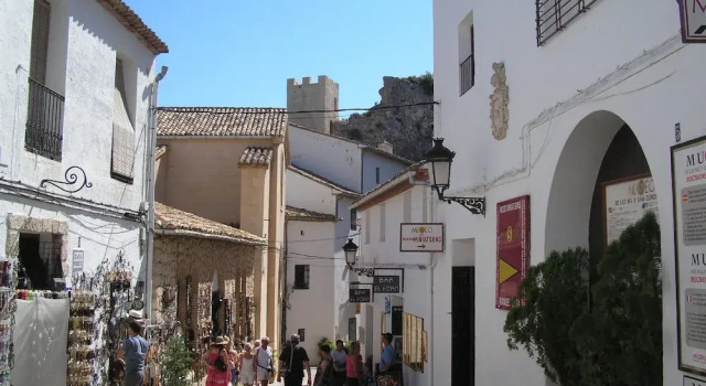 LA MUNTANYA - Apartamentos Rural Guadalest, Забронировать Апартаменты/квартира Отели Бенимантель с парковкой, Парковка