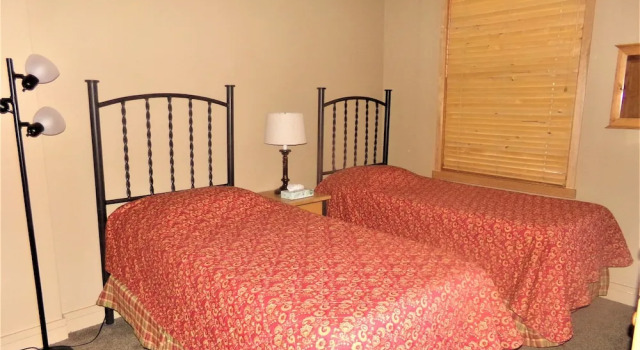 Silvermill 2 Bedroom 2 Bath B, Забронировать Отель Отели Кистон с бассейном, Бассейн