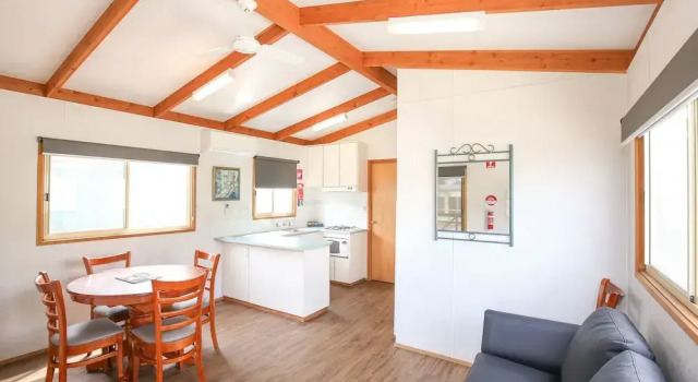 Вилла Executive с 2 комнатами Desert City Holiday Park