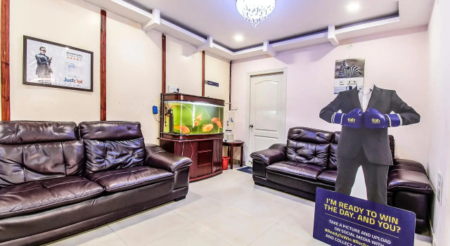 FabHotel Oriental Suites III, Забронировать Отель Отели штата Карнатаки с парковкой, Парковка