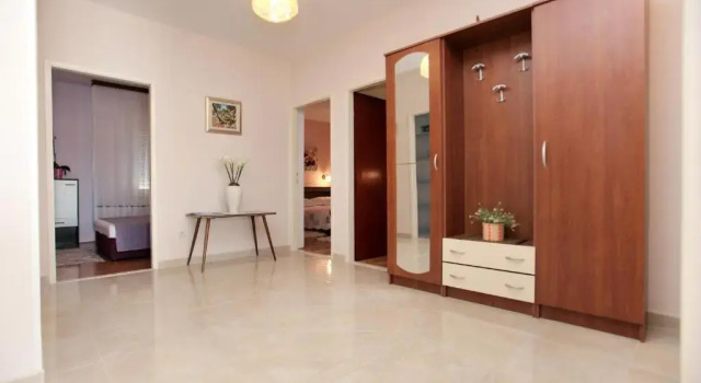 Апартаменты с 3 комнатами Apartment Carmen