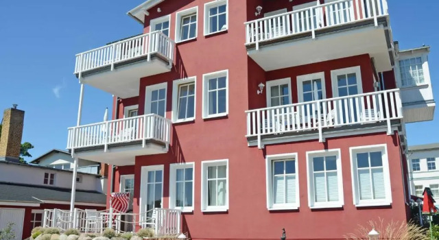 Villa "To Hus" in Sellin - Appartement 07 im DG mit Kamin und Balkon, Book Apartment Sellin Usedom