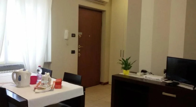 Residenza Prometti, Book Hotel Hoteller i Bergamo med parkering, Parkering