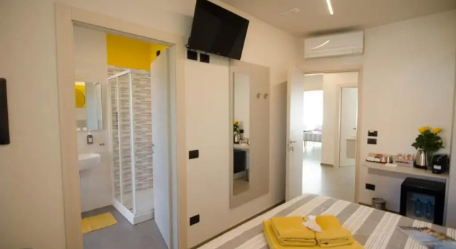 Номер Economy Varese Comfort Room
