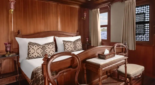 Farouz El Nil II Nile Cruise, Rezervovat Hotel Hotely v Kena se snídaní, Snídaně