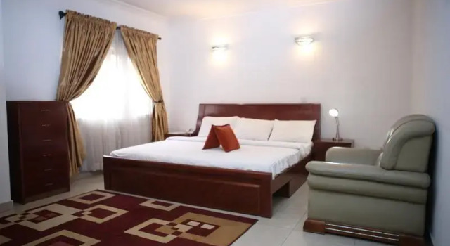 Люкс Ambassador The Habitat Suites International Limited