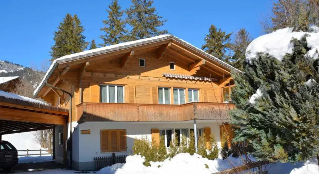 Chalet Apollo, Varaa Mökki Huvilat kohteessa Bern, Villa