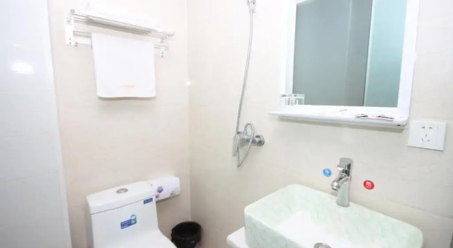 Семейный номер Deluxe One Meter Sunshine Xian Xianyang International Airport Hotel