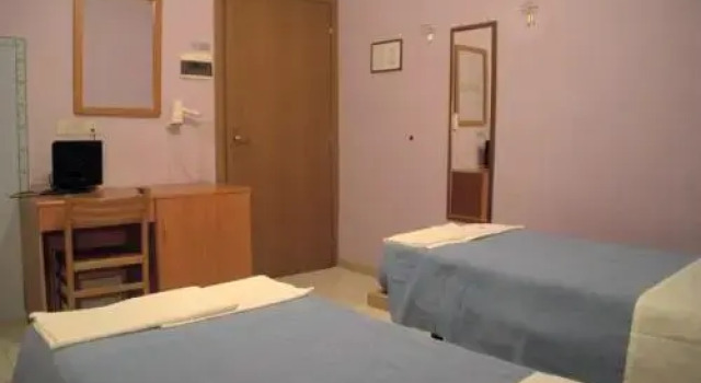 Hotel Parini, Prenota Hotel Cesano Boscone Lombardia