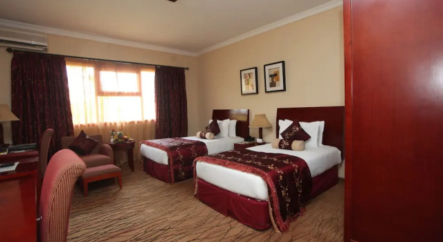 Deluxe Zimmer Crossroads Hotel