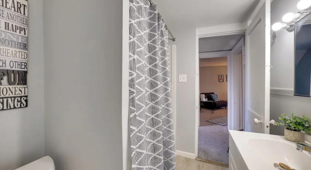 Апартаменты Balcony & Workspace! Apt 5 Mi to Dtwn Pittsburgh