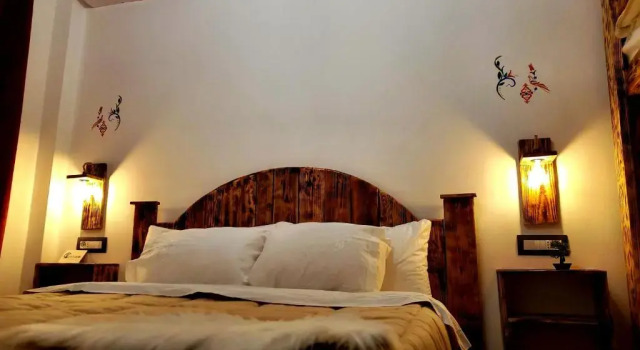 Clockwise Gjirokaster