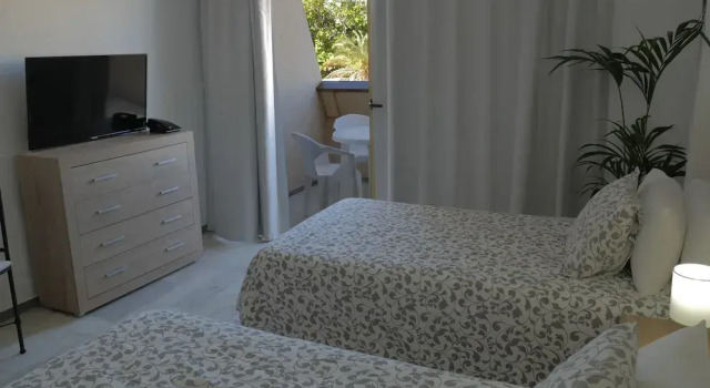 Студия с балконом Apartamentos Pirámides