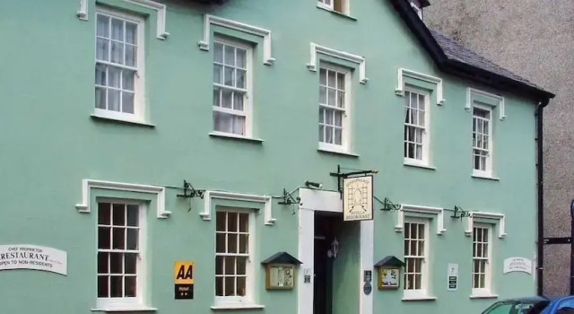 Bishopsgate House Hotel, Забронировать Отель Бомарис Anglesey
