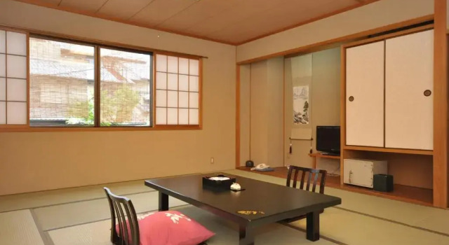 Номер Japanese Standard Gion Ryokan Karaku