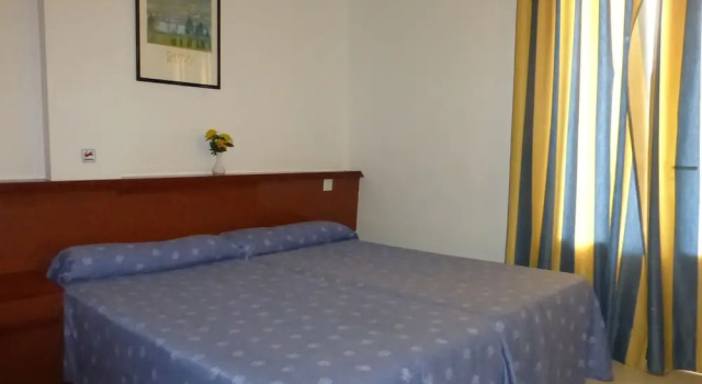 Апартаменты c 1 комнатой с балконом и с видом на море Apartamentos Balear Beach