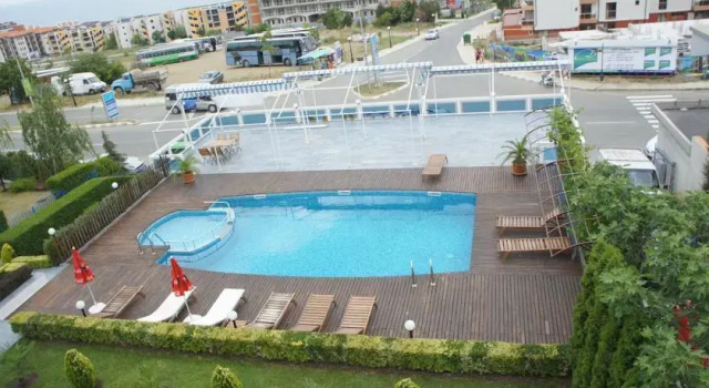 GT Sky Holiday Apartments, Забронировать Апартаменты/квартира Отели области Бургас с бассейном, Бассейн