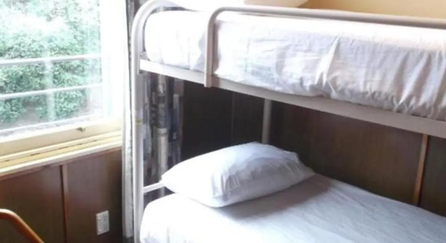 Двухместный номер Backpacker Private Leviathan Hotel