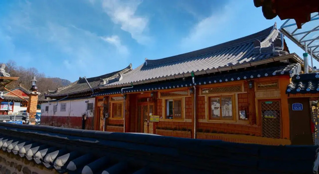 Jeonju Saenghwangtobang Pension, Забронировать Отель Чонджу Чолла-Пукто, рядом с Корейский традиционный культурный центр