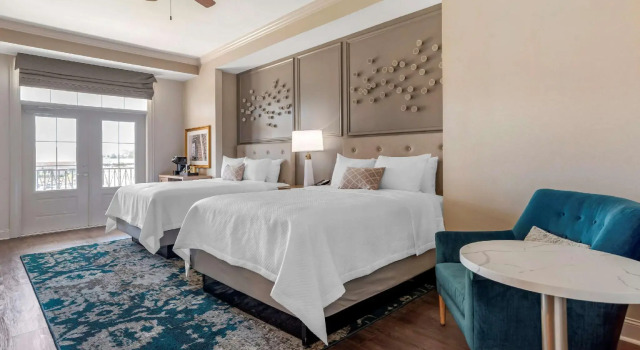 Четырёхместный номер Standard Lyric Hotel West End, Trademark Collection by Wyndham