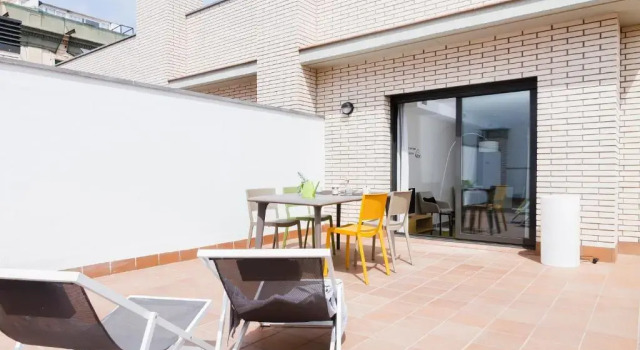 Апартаменты c 1 комнатой Feelathome Plaza Apartments