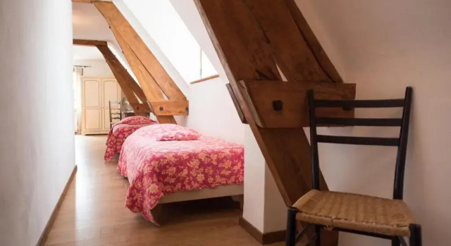 Семейный номер Standard Logis Hôtels - Hôtel Restaurant Domaine Les Falaises