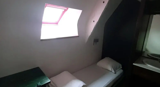 Одноместный номер Standard Auberge de Jeunesse HI Saint-Brieuc