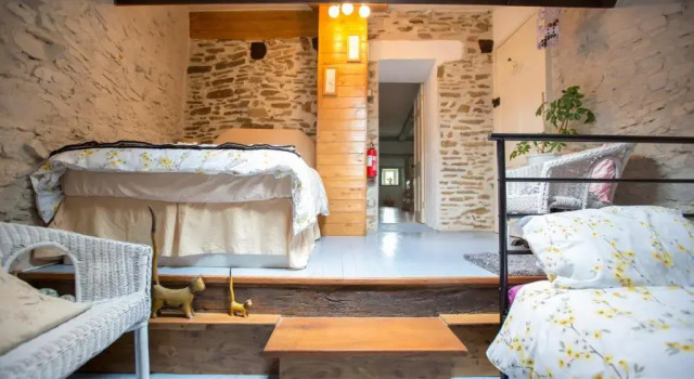 La Maison Des Fleurs, Prenota Hotel Montembœuf Charente