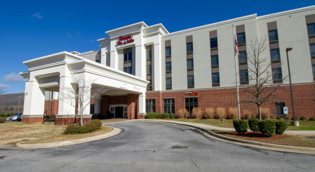Hampton Inn & Suites Huntsville Hampton Cove, Забронировать Отель Хантсвилл штат Алабама