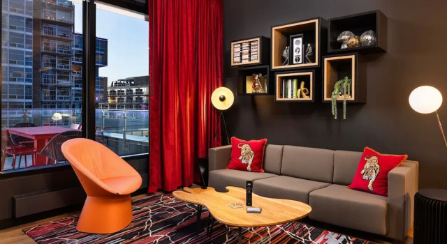 Dwuosobowy suite i balkonem Moxy Madison Downtown