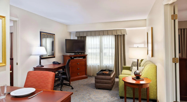 Четырёхместный люкс с 2 комнатами Homewood Suites by Hilton Knoxville West at Turkey Creek