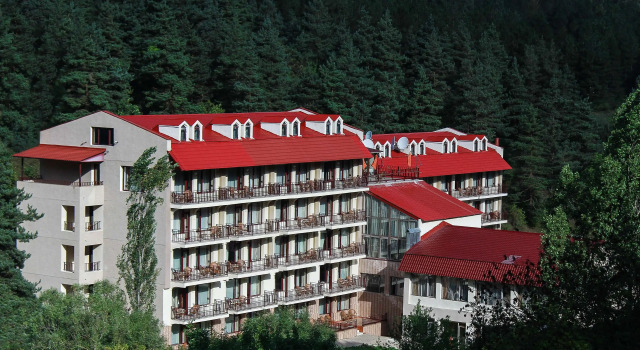 Отель Best Western Plus Paradise Hotel Дилижан