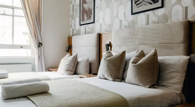 Трёхместный номер Standard с балконом Mina Hotel by PLI