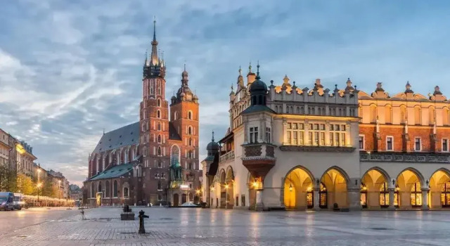 Oak Tree Old Town Apartments, Забронировать Апартаменты/квартира Старый город Краков, рядом с Базилика святой Марии