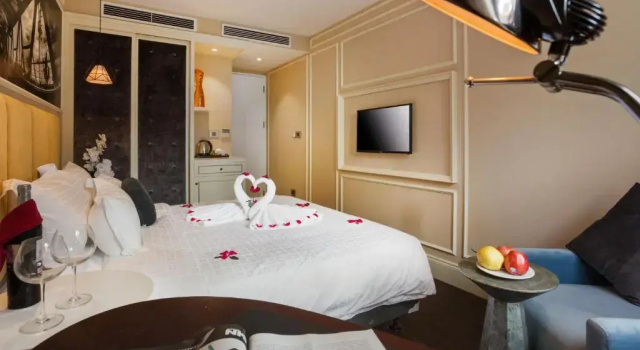 Номер Standard Hanoi La Storia Hotel