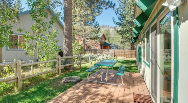 Коттедж с 3 комнатами с балконом Discount Available! Lake Tahoe Gem w/ Pool Table