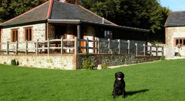 Коттедж Wagon House, Bookham Court