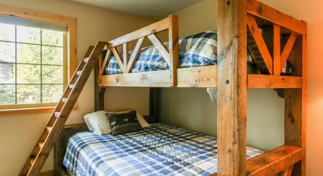 Vine Maple 21, Buchen Sie Ferienhaus SPA-Hotels in Mount Bachelor, SPA