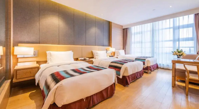 Трёхместный номер Standard Novotel Huashan
