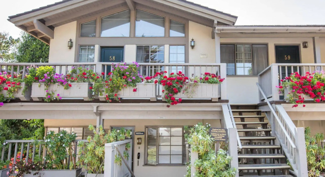 Comfort Inn Carmel By the Sea, Забронировать Отель Кармел Индиана, рядом с Дегустационный зал винодельческого хозяйства Scheid