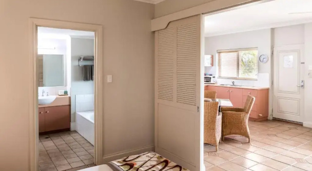 Люкс c 1 комнатой Moonlight Bay Suites